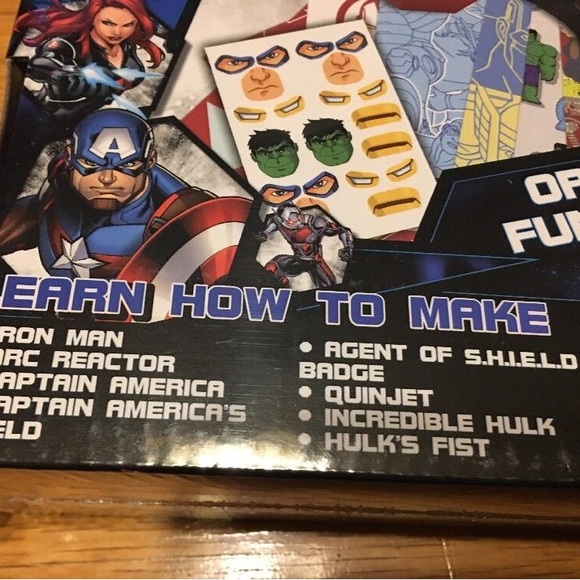 MARVEL AVENGERS ORIGAMI & Fun Fold-ups-9 FUN Projects Includes Stickers Ages 7+ - Picture 6 of 7